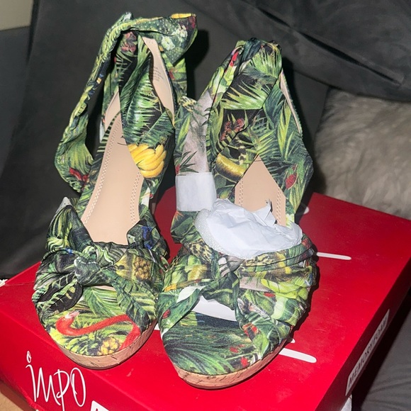 Tropical platform heels - Picture 1 of 6